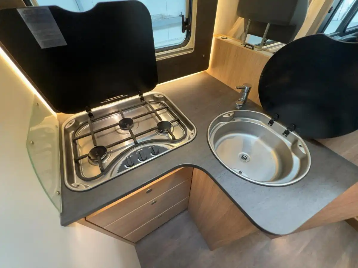 SUNLIGHT I 68 Adventure Edition - Ansicht 15